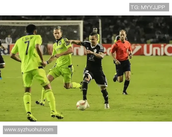 北爱尔兰与荷兰足球对决结果揭晓精彩瞬间回顾