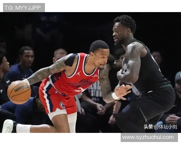 快船与森林狼激战正酣比分悬念迭起引发球迷热议 快船与森林狼激战正酣比分悬念迭起引发球迷热议