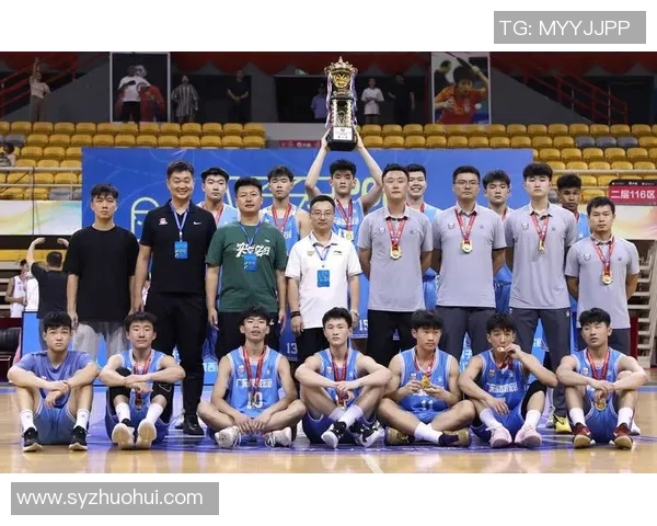 广州篮球队的转换之道：深度解析战术与球员的协同演变