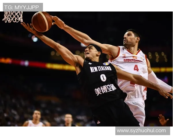 新西兰队与黑山队激战正酣谁将赢得这场国际友谊赛的胜利