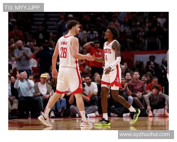 火箭与雷霆季后赛对决回顾:激情碰撞与战术较量的精彩瞬间 火箭与雷霆季后赛对决回顾:激情碰撞与战术较量的精彩瞬间